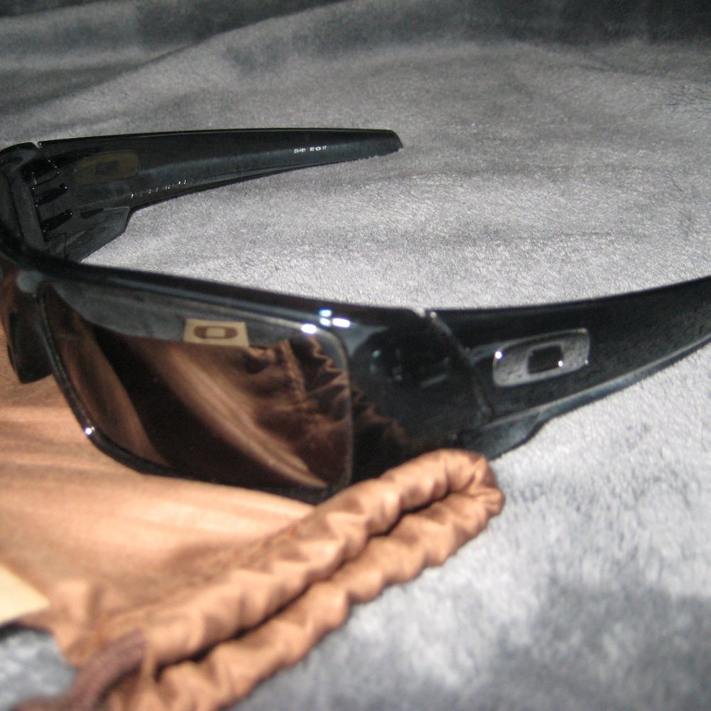 OAKLEY SUNGLASSES